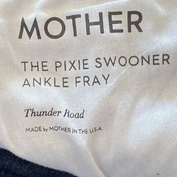 MOTHER The Pixie Swooner Ankle Fray High Rise Jeans in Thunder Road, Size 31 - Picture 6 of 16